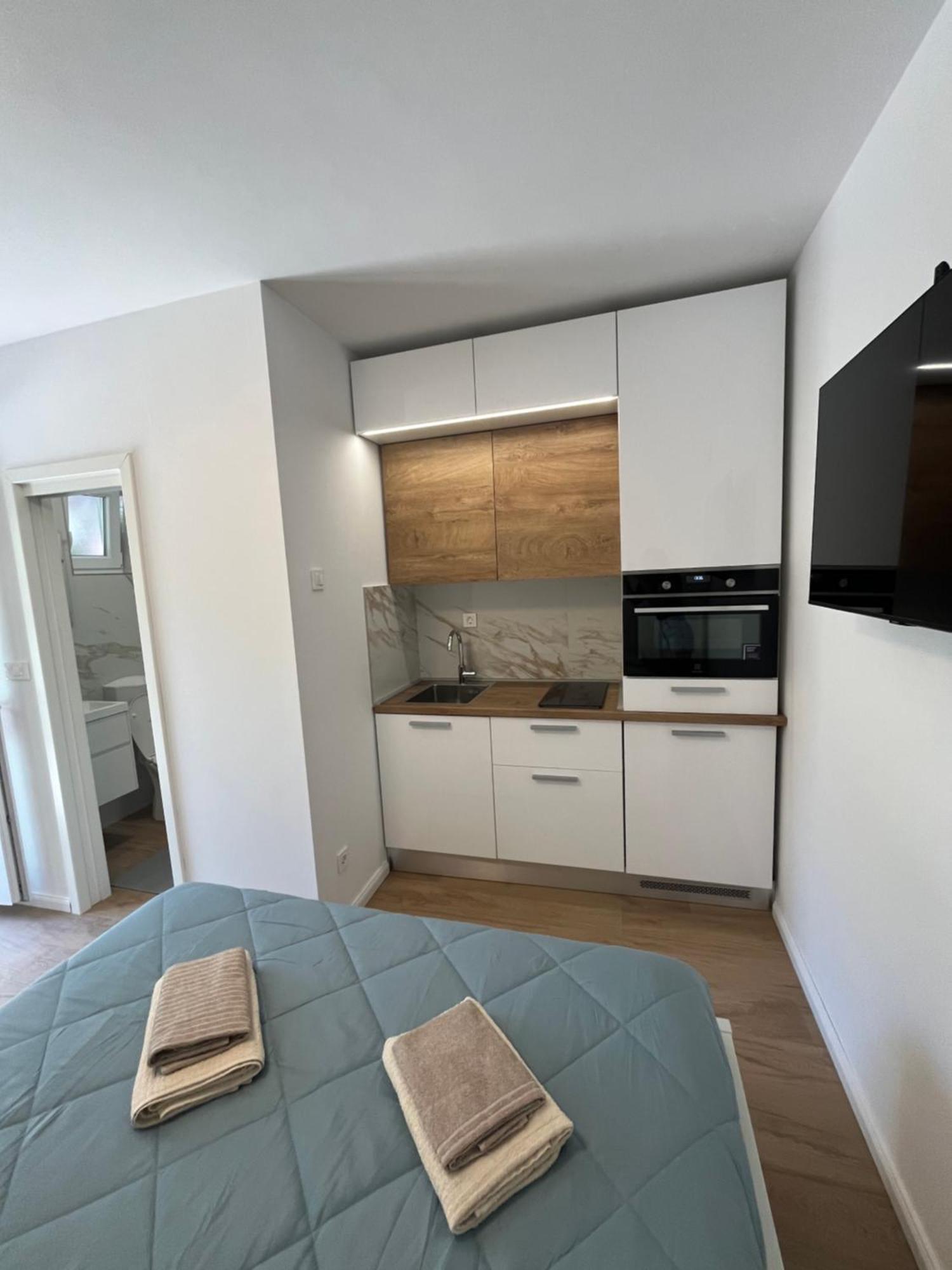 Green Oasis For Two, 30 Meters From Sea Διαμέρισμα Ζαντάρ Εξωτερικό φωτογραφία